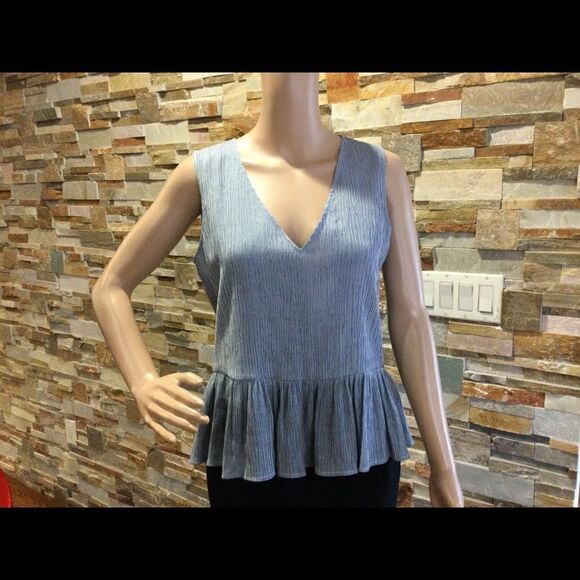 CLUB MONACO V- Neck  blouse - Picture 1 of 6